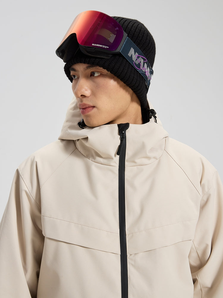 Men's khaki snowboard jacket hood and front zip close-up