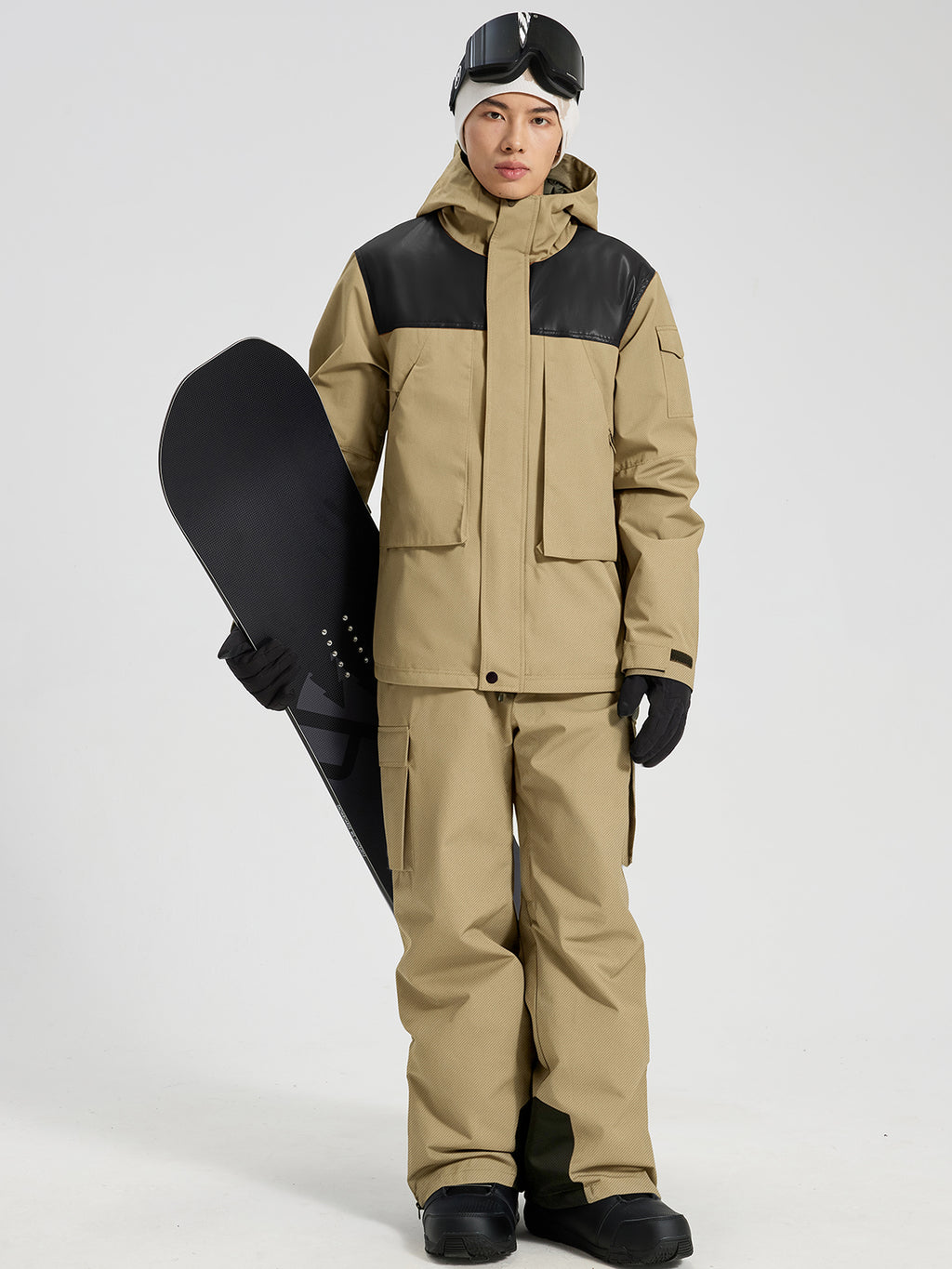 Men's Ski Jacket & Bibs Set in Gray – Front View with Goggles